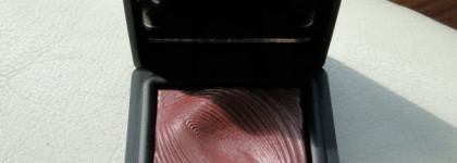 Kiko Water Eyeshadows: #203, #227