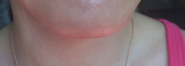 Он великолепен...Clarins Gloss Prodige 04 candy