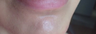 Он великолепен...Clarins Gloss Prodige 04 candy