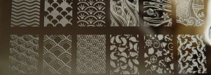 Flormar Duo Chrome Nail Enamel - DC07 + Moyou London