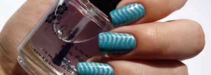 Novelty Cosmetics Aroma Nail Enamel №121 + стемпинг Moyou London