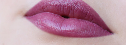 Увлажняющая помада Zoya Paisley