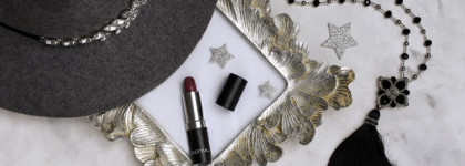 Увлажняющая помада Zoya Paisley