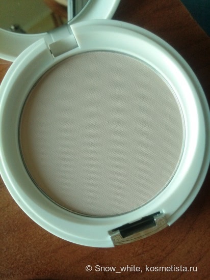Seventeen Natural Silky Compact Powder Spf15 №6 Porcelain