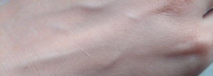 Это самый светлый консилер, который я видела! Seventeen Ideal Cover Liquid Concealer №3 Ivory