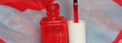 Мой идеальный красный - Essie - Russian roulette