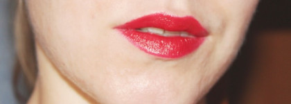 Chanel Rouge Coco Hydrating Creme Lip Colour в оттенке  № 19 Gabrielle