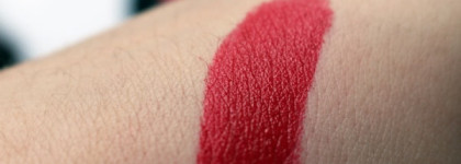 Поцелуй истинной любви с MAC x Maleficent True love's kiss lipstick