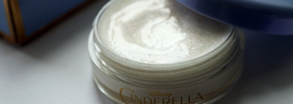 В Русалочку с Золушкой MAC x Cinderella Studio Eye Gloss Pearl Varnish