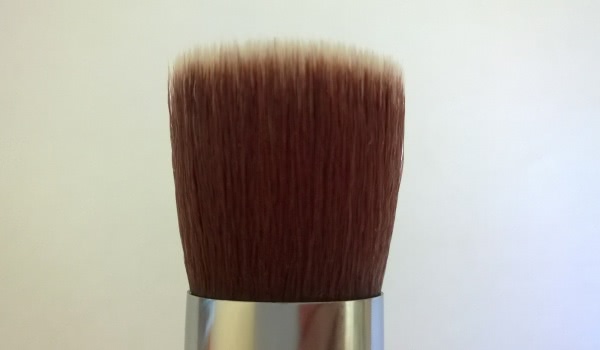 Любимая помощница Sigma F80 Flat Kabuki