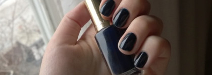 L'oreal Color Riche Long-Wearing Nail Polish  701. Midnight Mistress