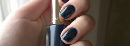 L'oreal Color Riche Long-Wearing Nail Polish  701. Midnight Mistress
