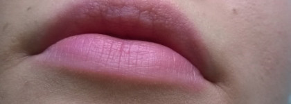 Новый черный: The Body Shop Lip & Cheek Velvet Stick in 50 Poppy Universal