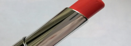 Revlon Colorburst Lip Butter in 027 Juicy Papaya