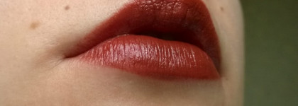 Встречаем осень с Avon Ultra Colour Rich Moisture Seduction Lipstick в оттенке Buttered Rum