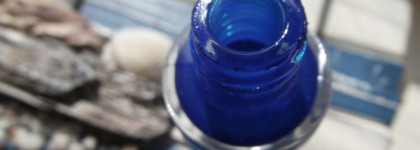 Чистое синее небо: Oh My Gosh Nail Laquer in 009 Cobalt Blue