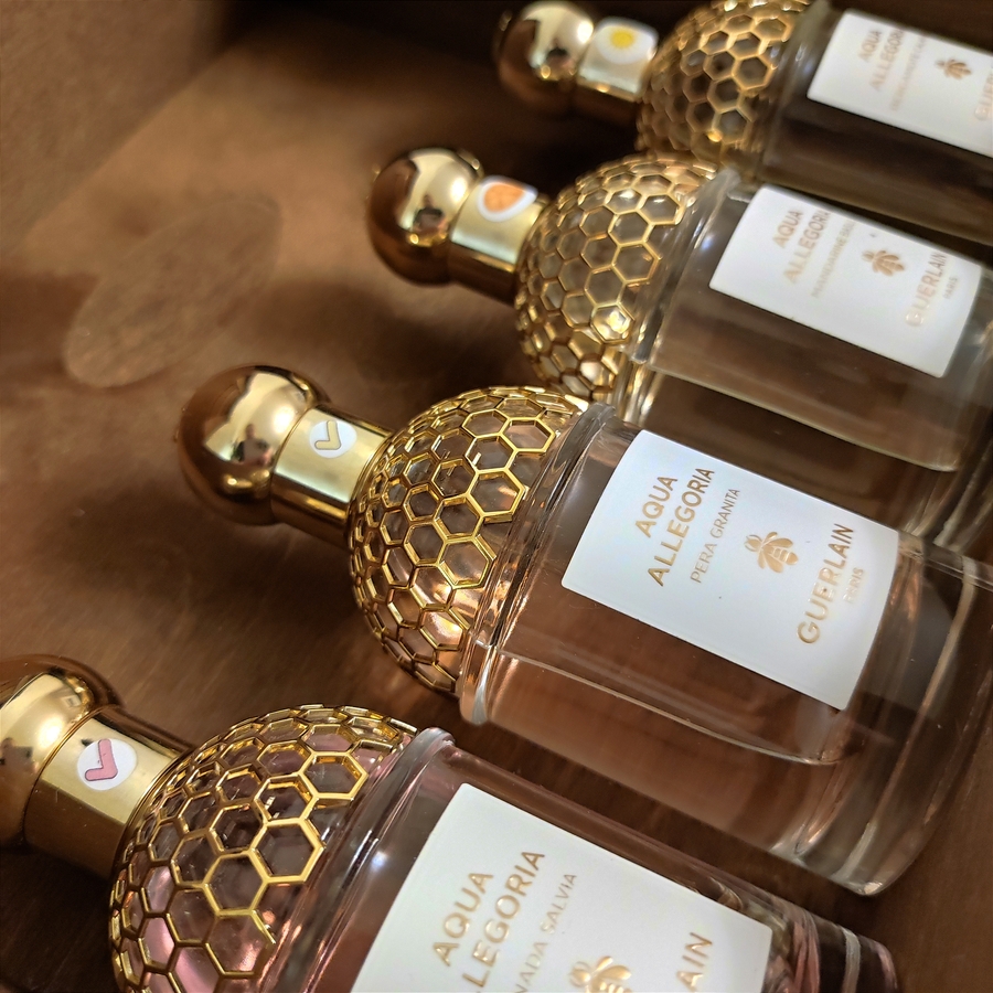 GUERLAIN Aqua Allegoria Pera Granita, Granada Salvia, Mandarine Basilic, Bergamote Calabria