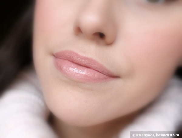 Лак для губ Estee Lauder Pure Color High Intensity Lip Lacquer в оттенках Mirrored mauve № 02 и Vinyl rose № 05