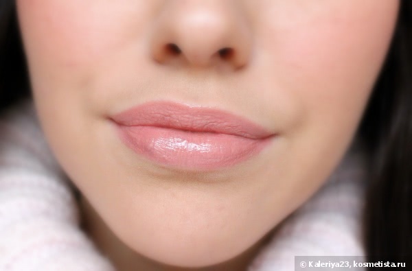 Лак для губ Estee Lauder Pure Color High Intensity Lip Lacquer в оттенках Mirrored mauve № 02 и Vinyl rose № 05