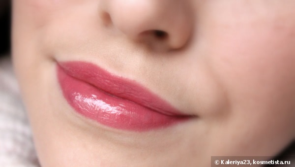 Лак для губ Estee Lauder Pure Color High Intensity Lip Lacquer в оттенках Mirrored mauve № 02 и Vinyl rose № 05