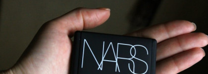 Nars Blush в оттенке Orgasm