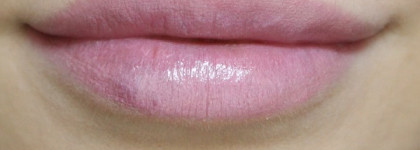 Новинка для губ - Блеск в стике MAC Patentpolish Lip Pencil в оттенке Patentpink