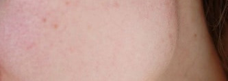 Uriage Roseliane Tinted Emulsion №01– Тональный уход «Розельян» Урьяж в оттенке 01 песочный