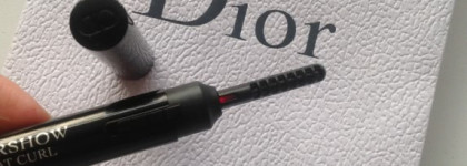 Нагревающийся стайлер для подкручивания ресниц Dior Diorshow Heat Curl Heating Lash Curler Infinite Look