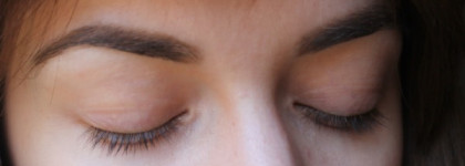 Best of British или Burberry Sheer Eye Shadow, в оттенках 02 trench, 06 almond, 07 taupe brown