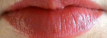 Миллион звёздных искр с Helena Rubinstein Wanted Stellars Lipstick №309 venus plum