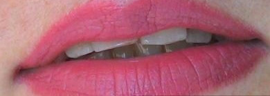 Осень с Beyu. Увлажняющая губная помада   Beyu Hydro Star Volume Lipstick 368 Mauve Light и карандаш Beyu Soft Liner for lips and more  573 Purpure Red