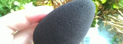 Игрушка или необходимость? Dior Professional Finish Fluid Foundation Sponge Backstage Blender