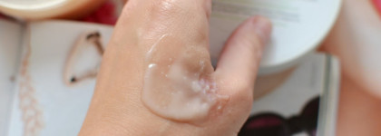 Маска для лица «Антивозрастная» и Маска для кожи вокруг глаз «Огурец- Петрушка» от Greenmade