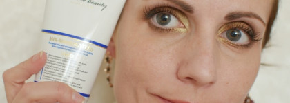 Очистить кожу, уменьшить морщины, сузить поры, что там еще осталось до идеала? 