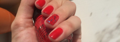 Идеальный красный China Glaze "Hey sailor"