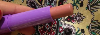 Maybelline New York Baby Lips Moisturizing Lip Balm Peach Kiss