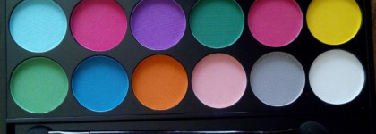 Яркая как само лето - палетка Sleek I Divine Eyeshadow Palette In Ultra Mattes V1