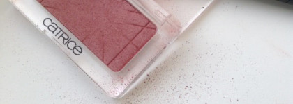 Любимые румяна от Catrice defining Blush 060( Resewood Forest)