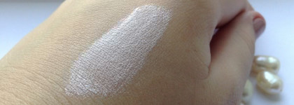 Сверкалочка от Seventeen. Seventeen Ideal Cover Liguid Concealer в оттенке 01( highlight)