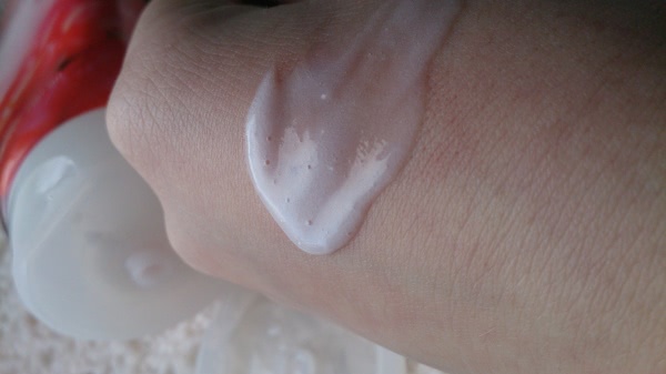 Пенка для умывания Tony Moly Clean Dew Acerola Foam Cleanser