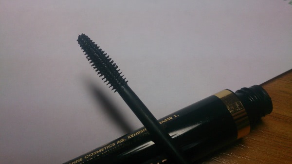 Такая нашумевшая... тушь для ресниц Vivienne sabo Artistic Volume Mascara Cabaret 01(черная)