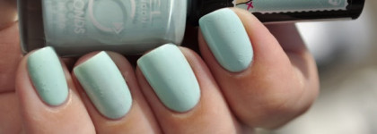 Мои мятные муки с лаком Rimmel "873 Breakfast In Bed"