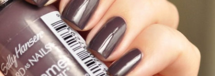 Осень наступает на пятки..Sally Hansen Xtreme Wear "330 Grey Area"
