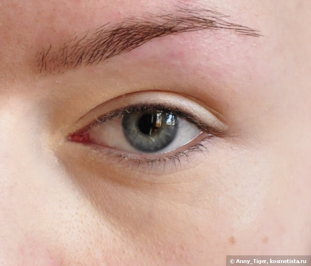 Война с синяками с NYX HD Concealer CW01 Porcelain
