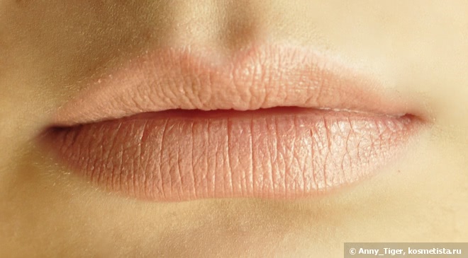 MAC Cremesheen Lipstick