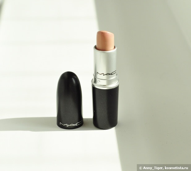 MAC Cremesheen Lipstick
