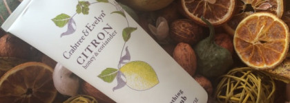 Crabtree & Evelyn Citron, Honey & Coriander Skin Smoothing Body Scrub