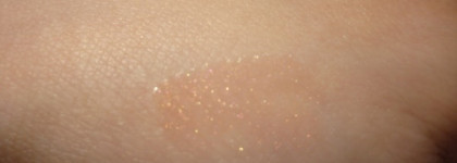 Блеск для губ Faberlic Diamond lights lipgloss "Бриллиантовое сияние" №4384 Сахарный коралл Coral Lace. Сверхбюджетный и довольно приятный