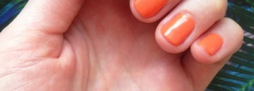 Оранжевые радости от Sally Hansen  в оттенке Sun Kissed