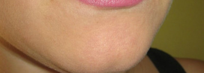 NYX Matte Lipstick Mls19 Euro Trash, Mls11 Tea Rose